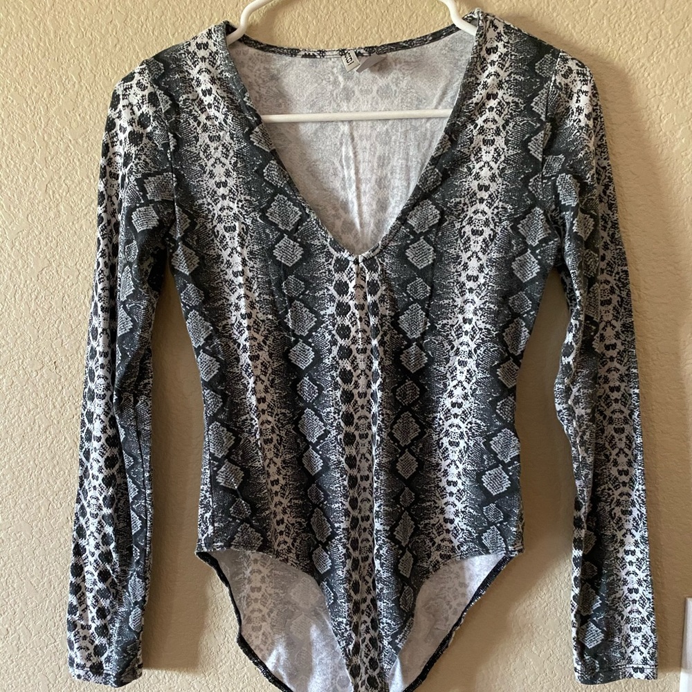 H&M snap bodysuit